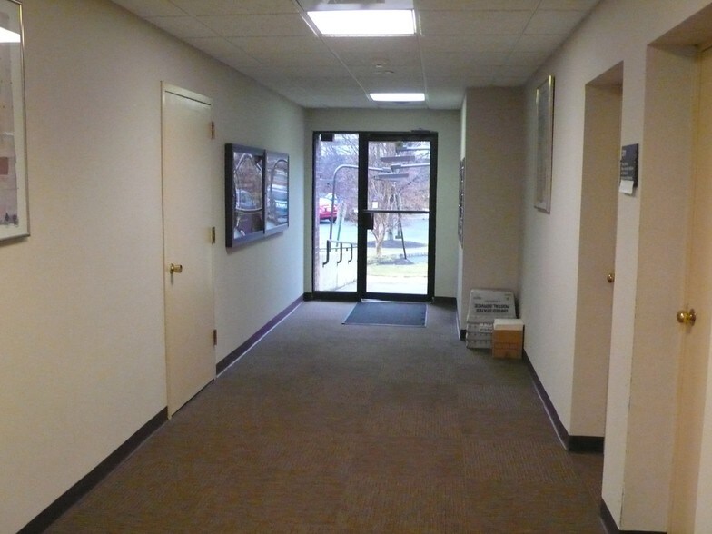 More Photos Of 65 Mountain Blvd, Warren Medical For Sale