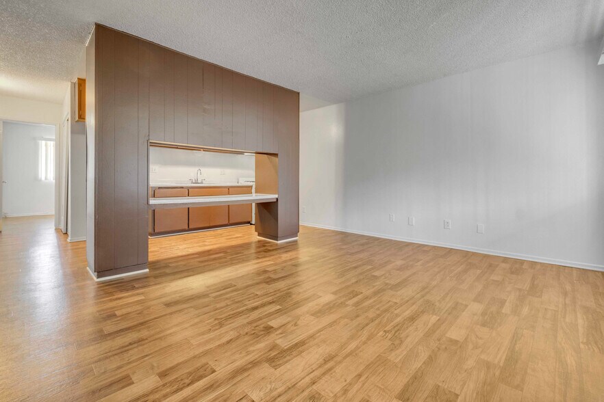 More Photos Of 3943 N H St, San Bernardino Apartments For Sale