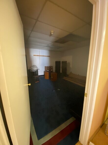 More Photos Of 1370-1376 E Cypress Rd, Covina Industrial For Lease