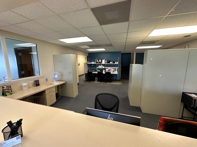 More Photos Of 1200 IL-121, Mount Zion Medical For Lease