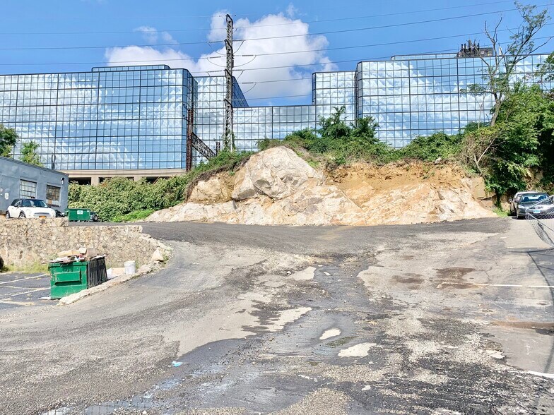 More Photos Of 225 Greenwich Ave, Stamford Manufacturing For Lease