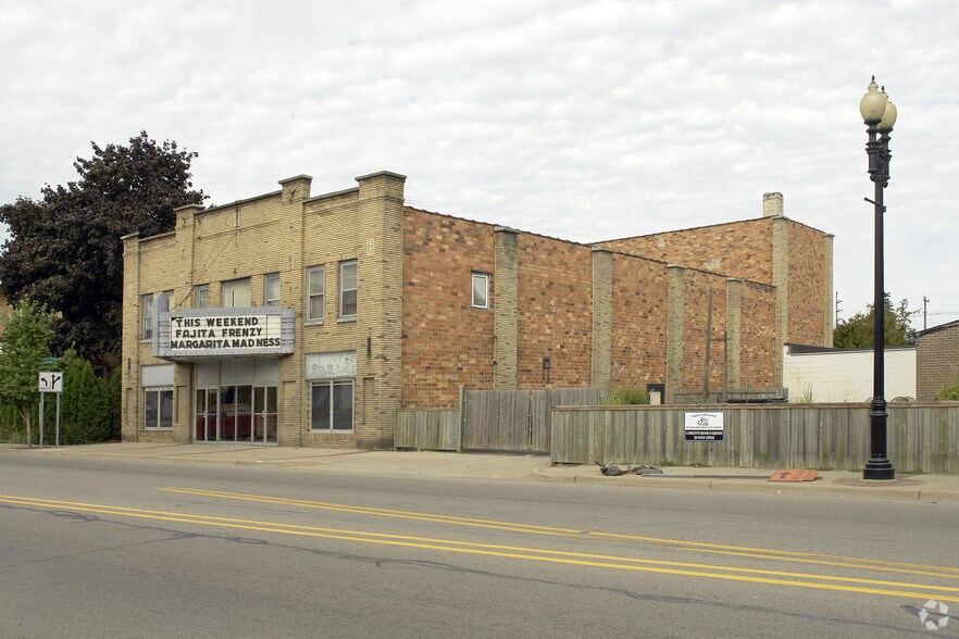 Primary Photo Of 315 W Main St, Lowell Movie Theatre For Sale