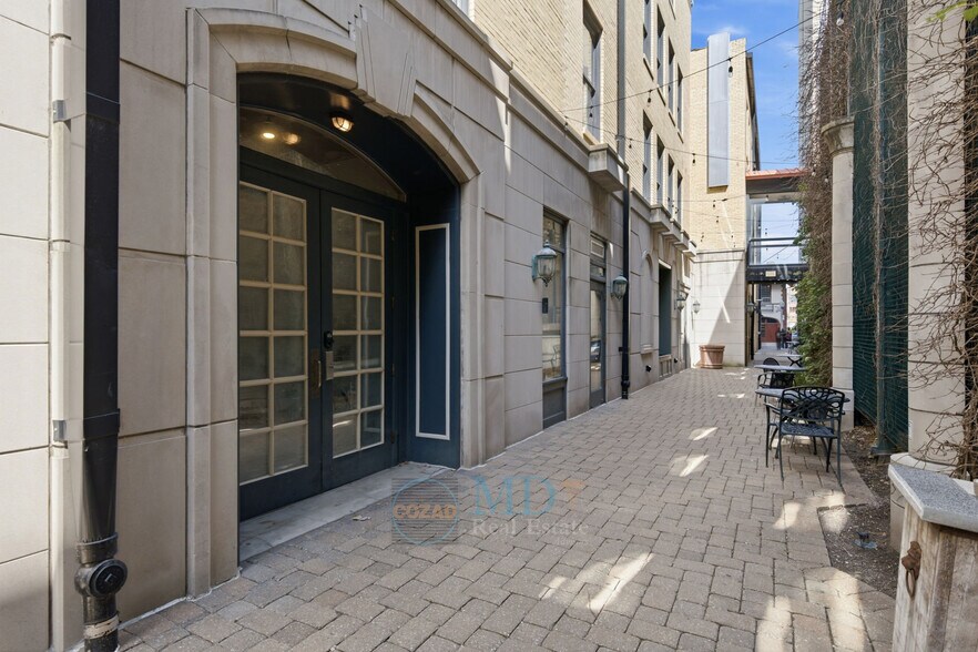 More Photos Of 26-56 Maryland Plz, Saint Louis Office For Lease