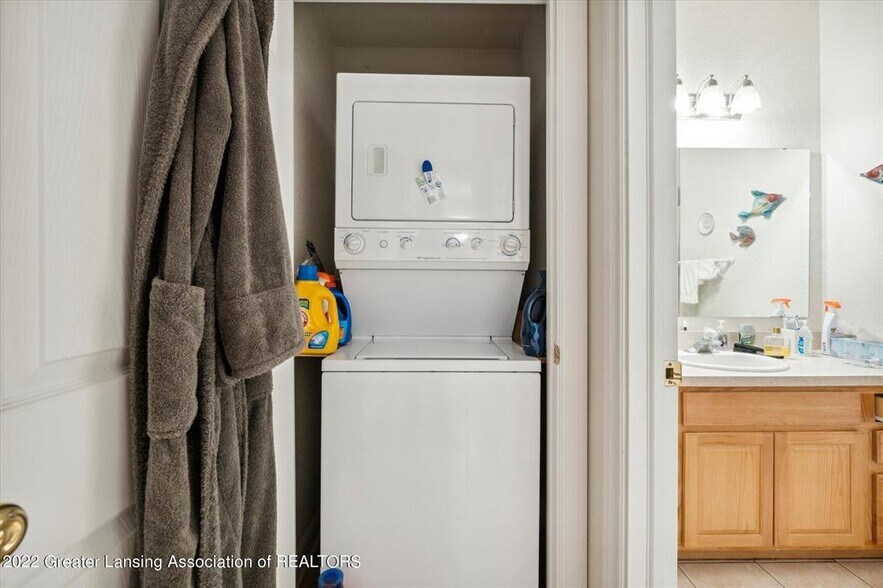 More Photos Of 335 Horatio St, Charlotte Apartments For Sale