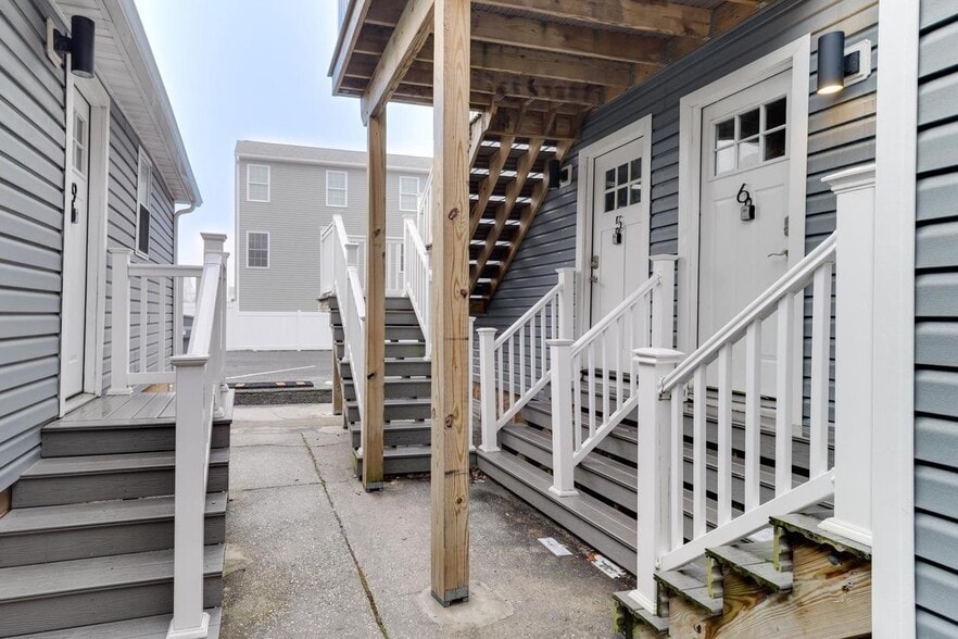 More Photos Of 217-221 Burk Ave, Wildwood Apartments For Sale