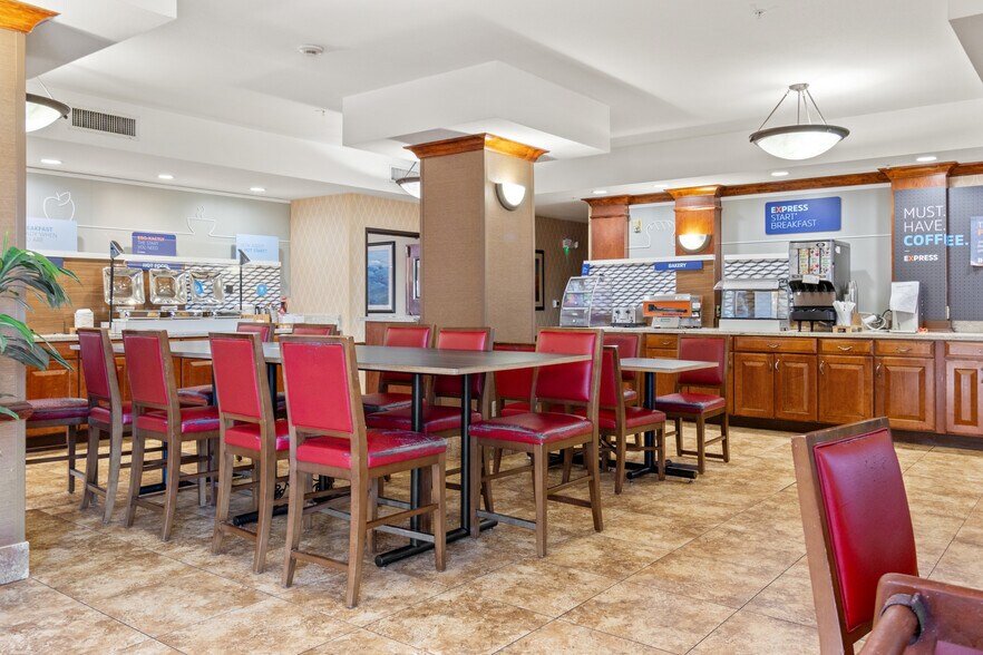 More Photos Of 2700 Lenwood Rd, Barstow Hotel For Sale