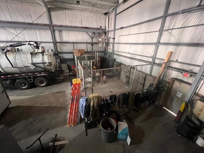 More Photos Of 2220 State Route 3, Catlettsburg Manufacturing For Sale