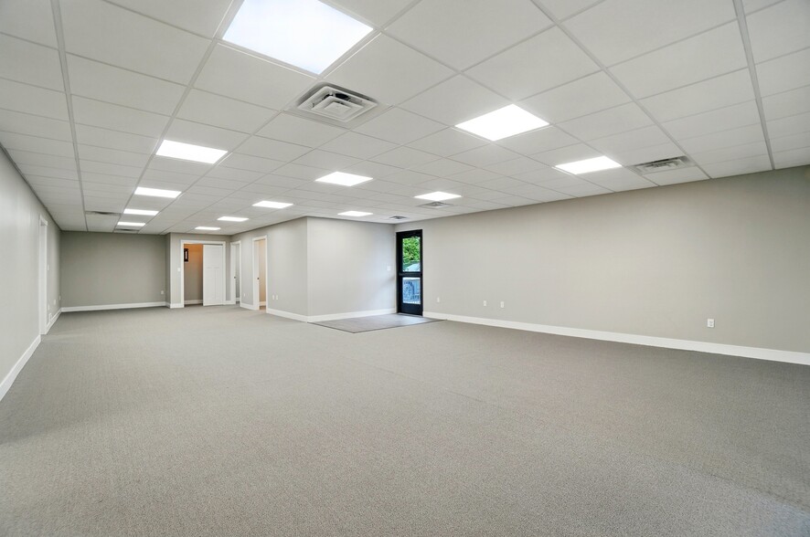 More Photos Of 241 Paddock Ct, Delaware Medical For Lease