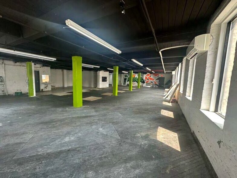 More Photos Of 111 Bruckner Blvd, Bronx Office For Sale