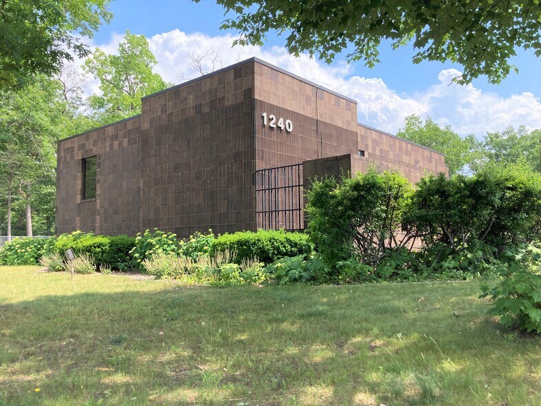 Primary Photo Of 1240 E 8th St, Traverse City Office For Sale