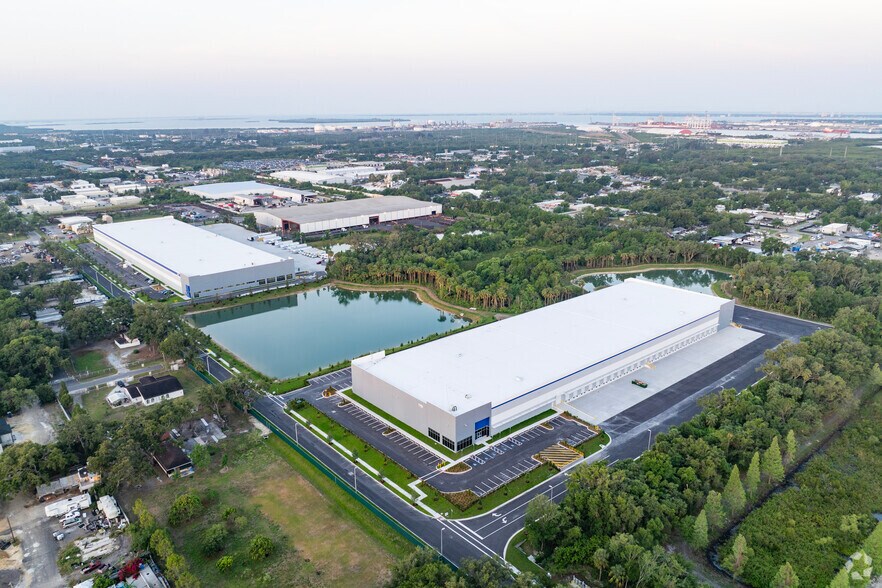 More Photos Of 1751 Suddath Park St, Tampa Warehouse For Lease