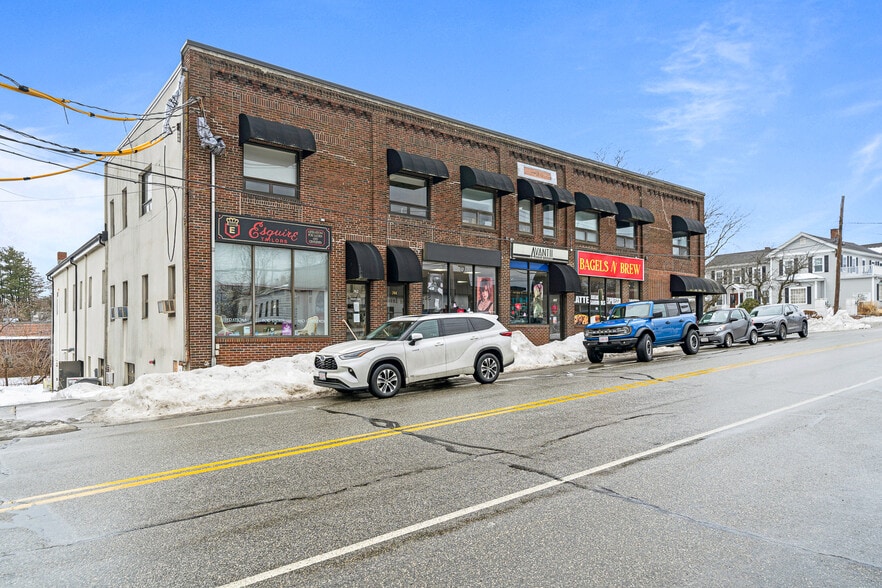More Photos Of 742-750 Main St, Winchester Office For Lease