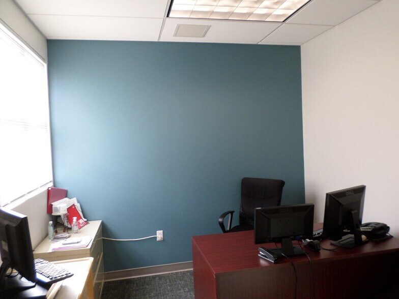 More Photos Of 1401 N Keyser Ave, Scranton Office For Sale