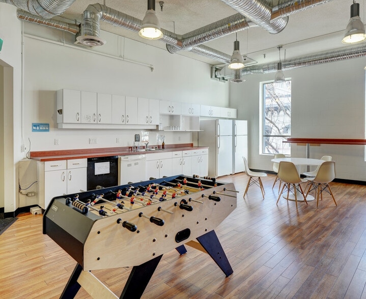 More Photos Of 1221 Broad St, Victoria Office For Lease