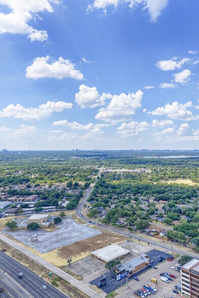 More Photos Of 8001 E R L Thornton Fwy, Dallas Office For Sale
