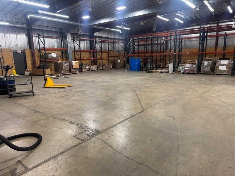 More Photos Of 1434 Progress Ln, Omro Distribution For Lease