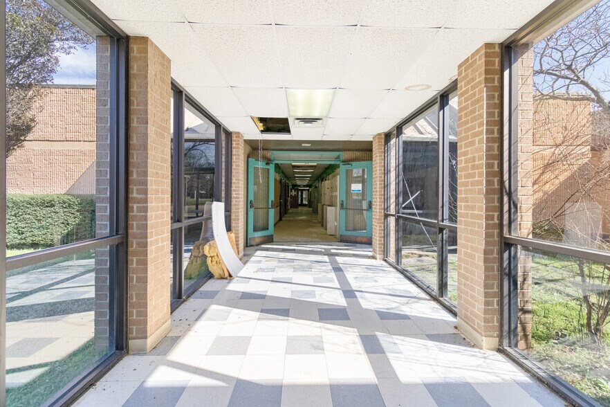 More Photos Of 214 N School St, Winfield Light Distribution For Sale