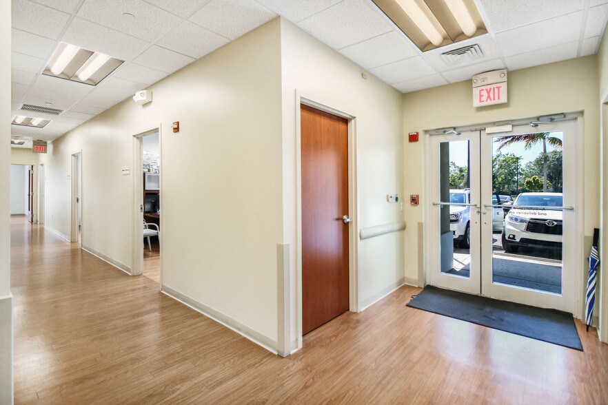 More Photos Of 4848 Coconut Creek Pky, Coconut Creek Medical For Lease