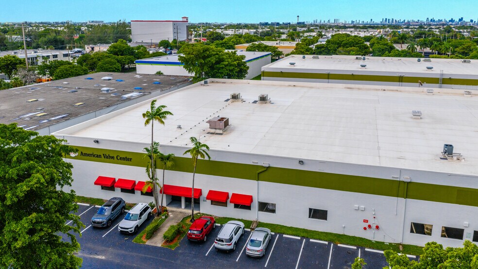 More Photos Of 1400 NW 88th Ave, Doral Unknown For Lease