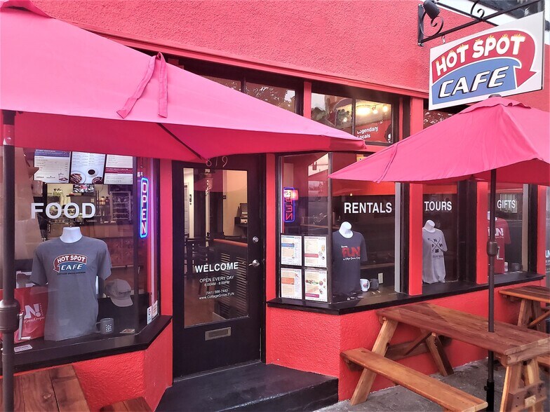 More Photos Of 819 Main St, Cottage Grove Restaurant For Sale