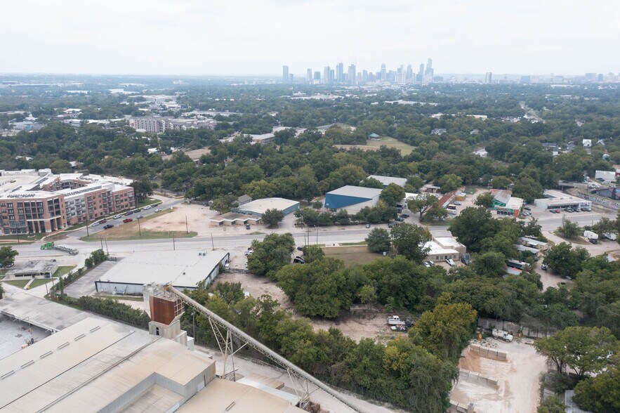 More Photos Of 817 Airport Blvd, Austin Restaurant For Sale