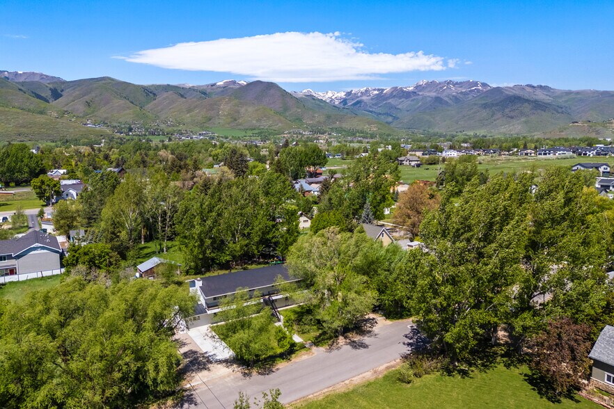 More Photos Of 49 N 300 E, Midway Apartments For Sale