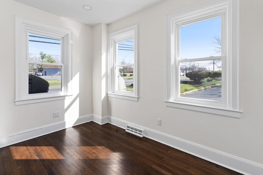 More Photos Of 1060 US Highway 206, Bordentown Medical For Sale