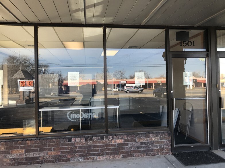 More Photos Of 1501-1511 N Rockwell Ave, Oklahoma City Storefront Retail Office For Lease