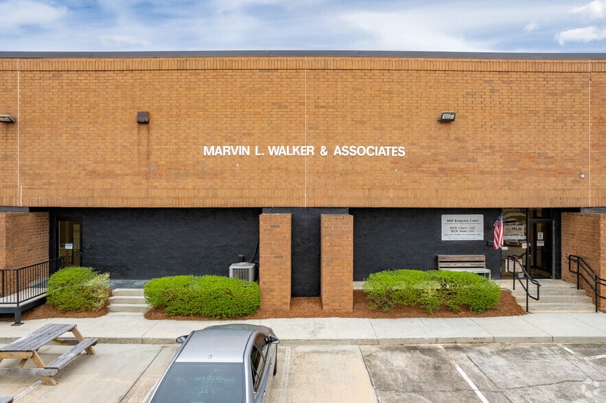 More Photos Of 3045 Kingston Ct, Peachtree Corners Warehouse For Lease