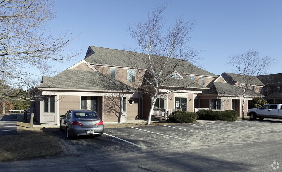 More Photos Of 133 Falmouth Rd, Mashpee Medical For Lease