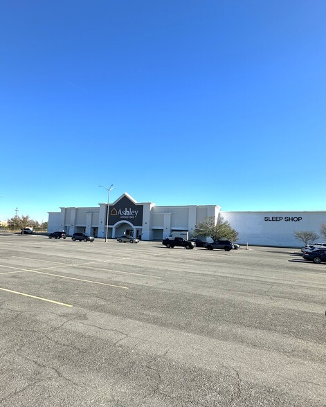 Primary Photo Of 3625 Highway 14, Lake Charles General Retail For Lease