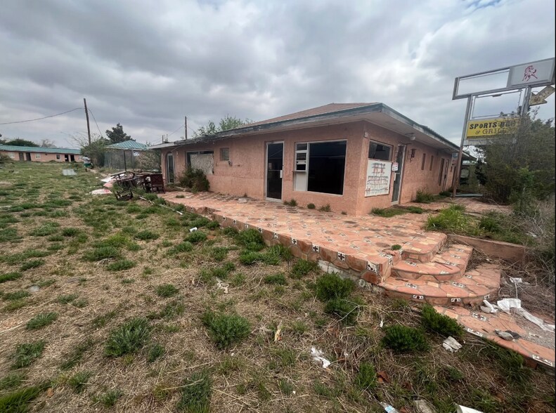 More Photos Of 2201 E Broadway St, Sweetwater Apartments For Sale