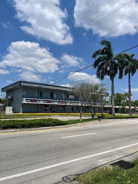 More Photos Of 1075-1091 Sunset Strip, Fort Lauderdale Office For Sale