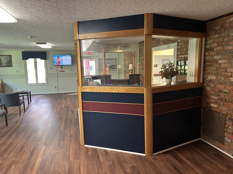 More Photos Of 1413 N Lafayette St, Shelby Medical For Sale