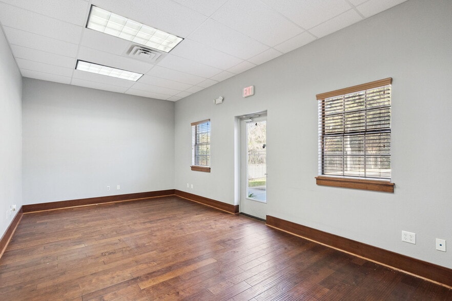 More Photos Of , Longwood Office For Sale