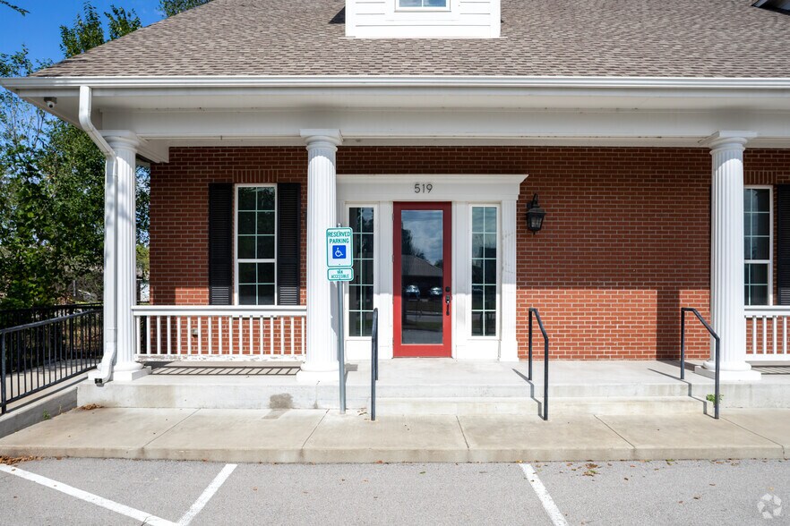 More Photos Of 521 E Main St, Jenks Medical For Sale