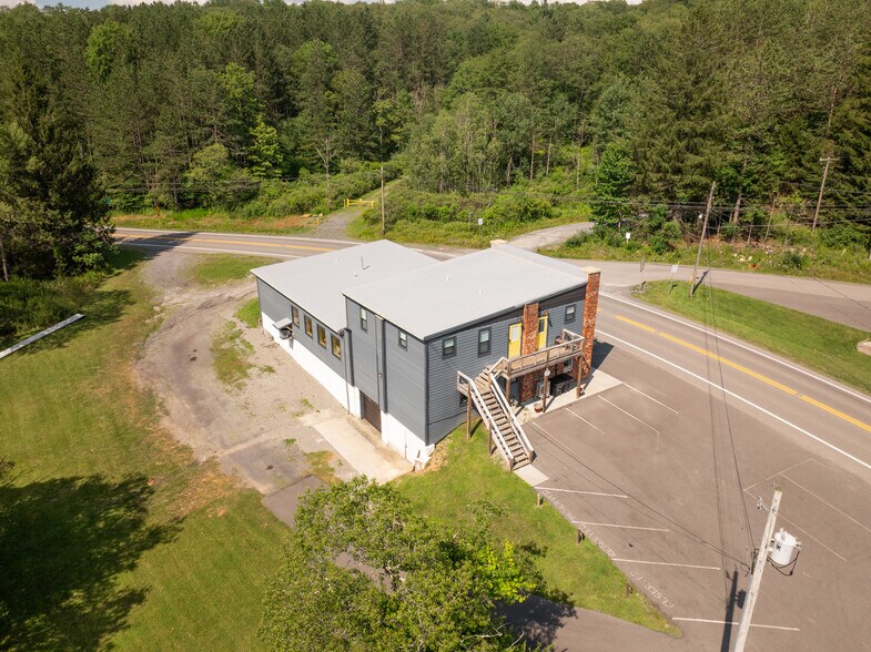 More Photos Of 541 Spruce St, Thomas Flex For Sale