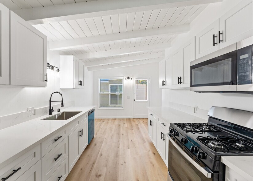 More Photos Of 145 W Mayfair Ave, Orange Apartments For Sale