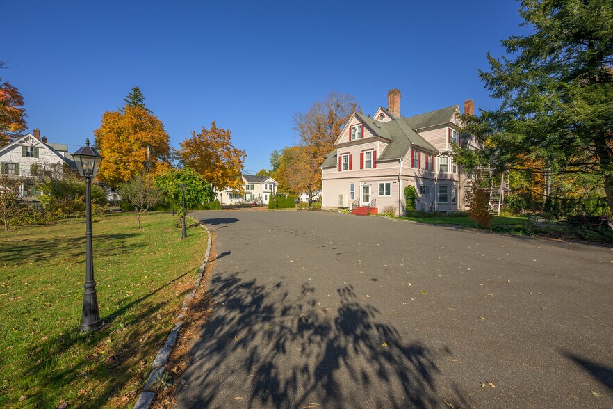 More Photos Of 518 Main St, Great Barrington Hospitality For Sale