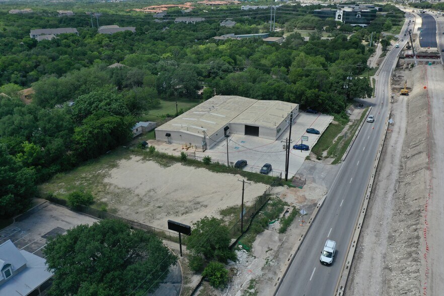 More Photos Of 11930 Interstate 35 hwy, Austin Land For Lease