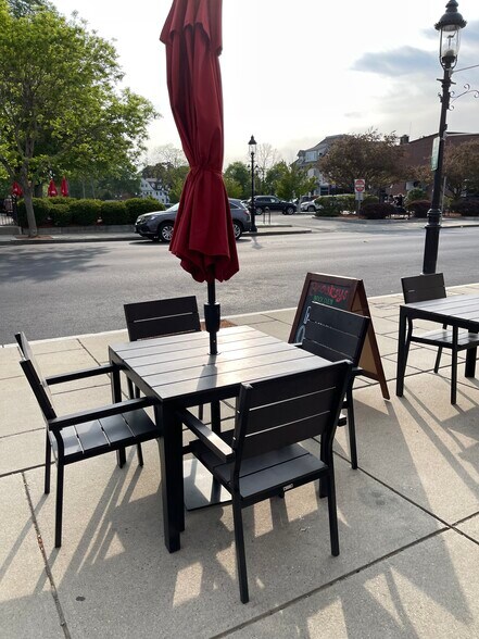 More Photos Of 90 Main St, Andover Storefront Retail Office For Lease