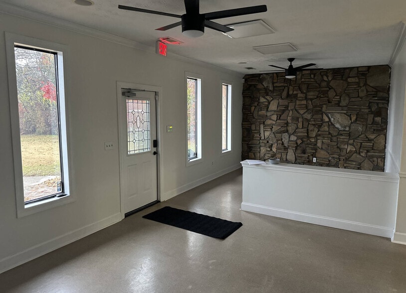 More Photos Of 11550 Tara Blvd, Hampton Rehabilitation Center For Sale