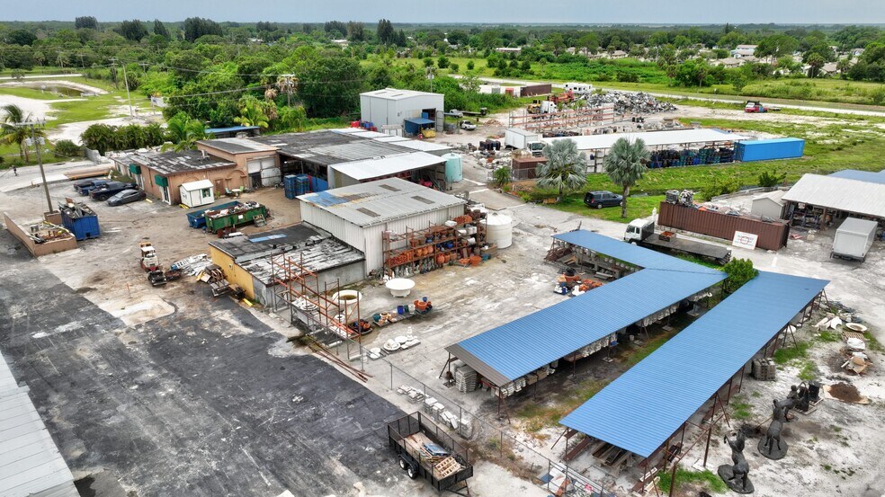 More Photos Of 17250 SW Railroad Ave, Indiantown Manufacturing For Sale