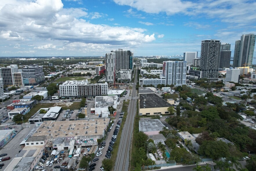 More Photos Of 100 NE 26th St, Miami Warehouse For Sale