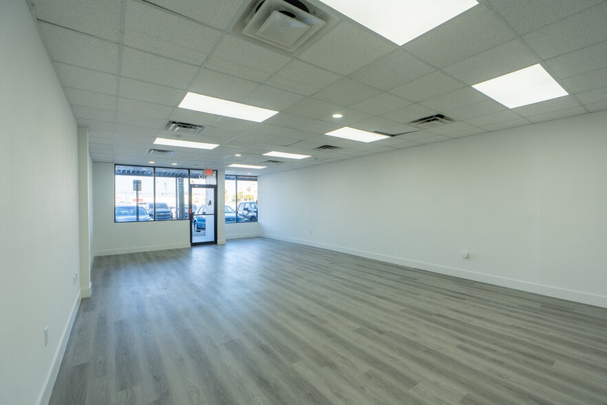 More Photos Of 7506-7560 NW 70th St, Miami Unknown For Lease