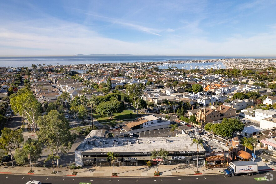 More Photos Of 2515 E Coast Hwy, Corona del Mar Storefront Retail Office For Lease
