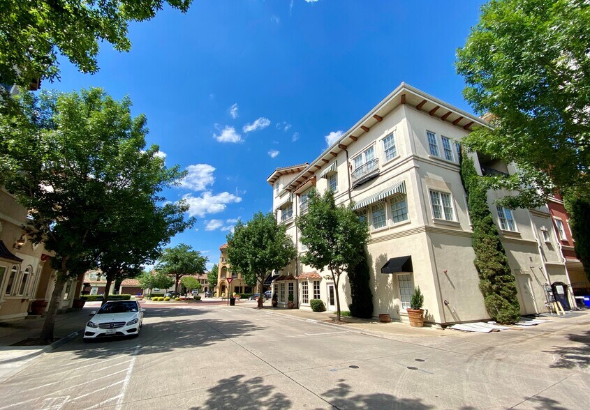 More Photos Of 55 Main St, Colleyville Unknown For Lease