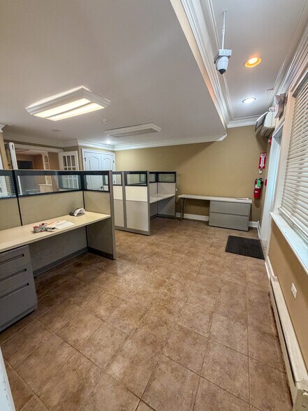 More Photos Of 39W963 Midan Dr, Elburn Warehouse For Lease