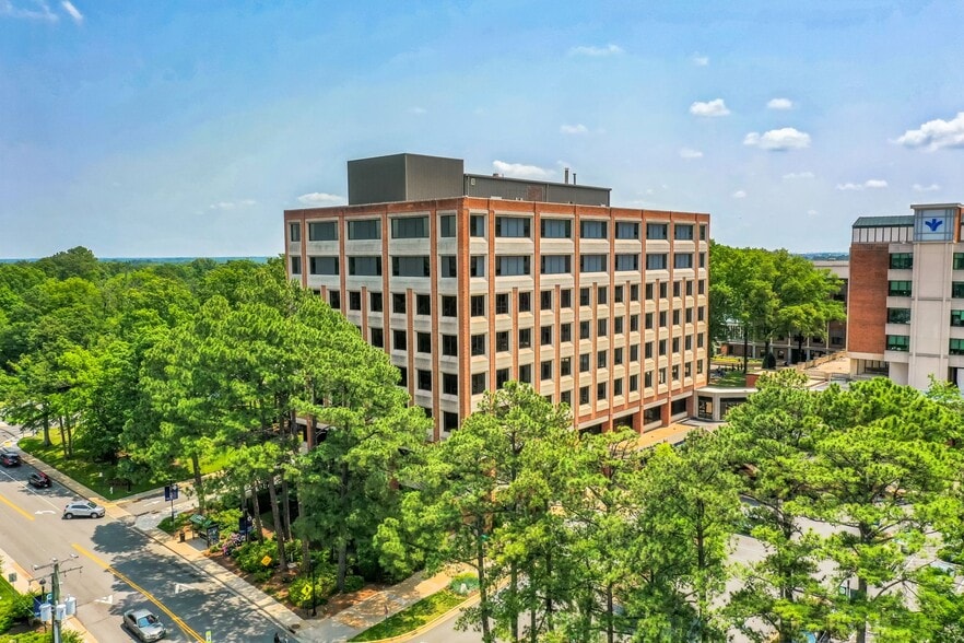 More Photos Of 5855 Bremo Rd, Richmond Medical For Lease