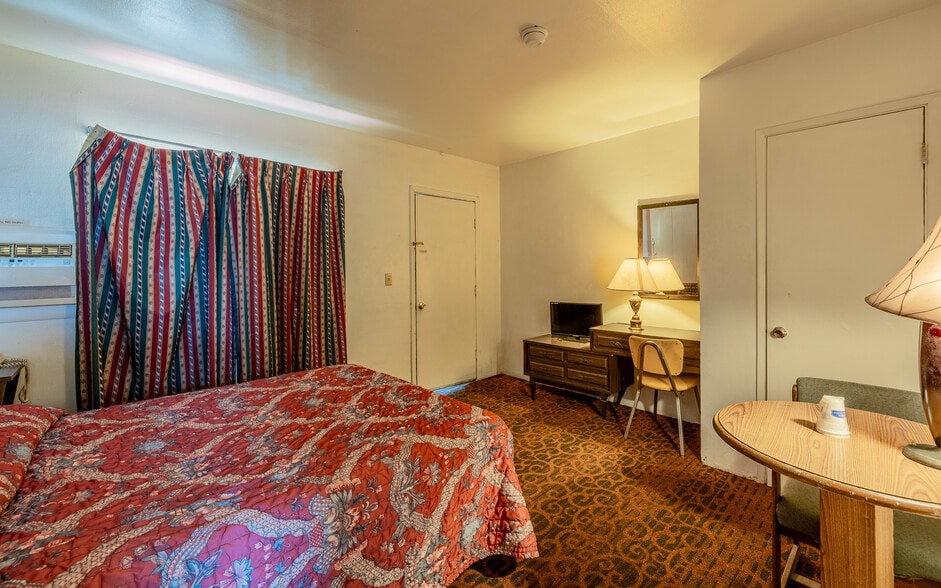 More Photos Of 3526 E Benson Hwy, Tucson Hotel For Sale